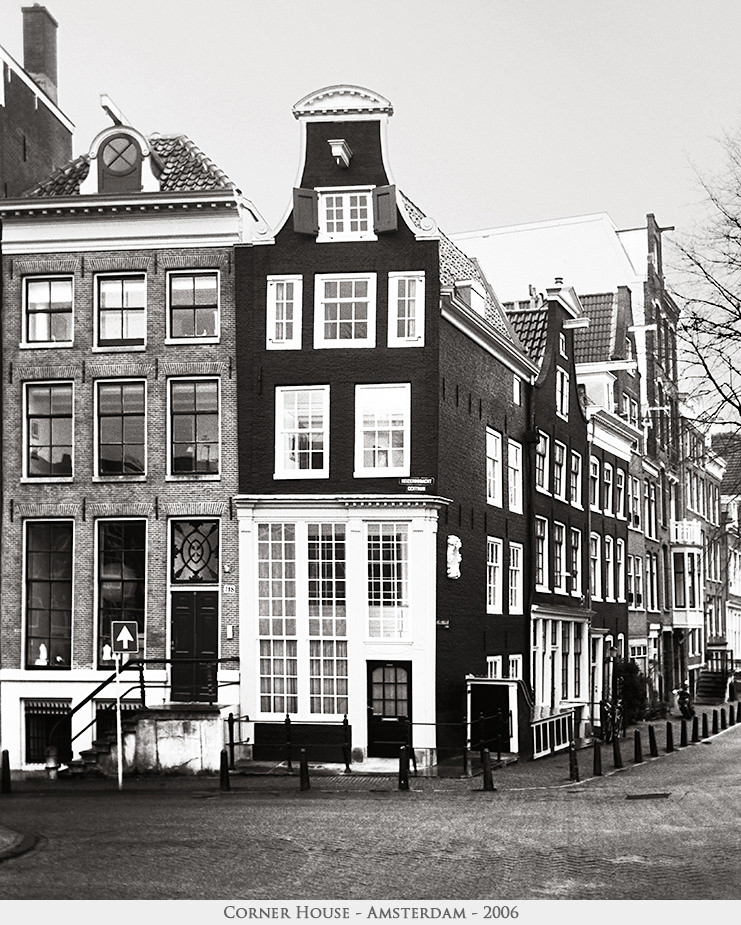 Corner House