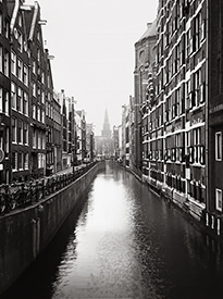 Canal at Verf en Vernis