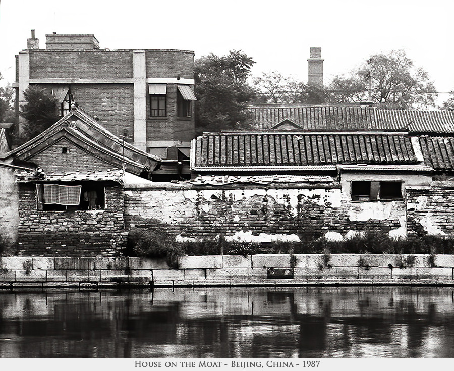 house on the moat