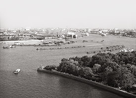 Huangpu River & Park