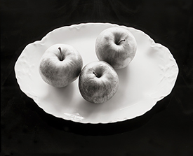 apples on Mildred's serving dish