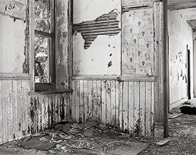 Hart Stone House interior
